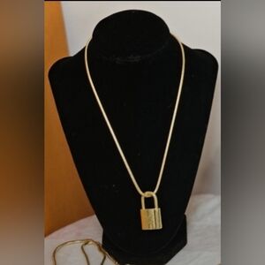 🔑LouisVuitton Lock & Key #322 for Bags/Necklace Brass Gold🔑